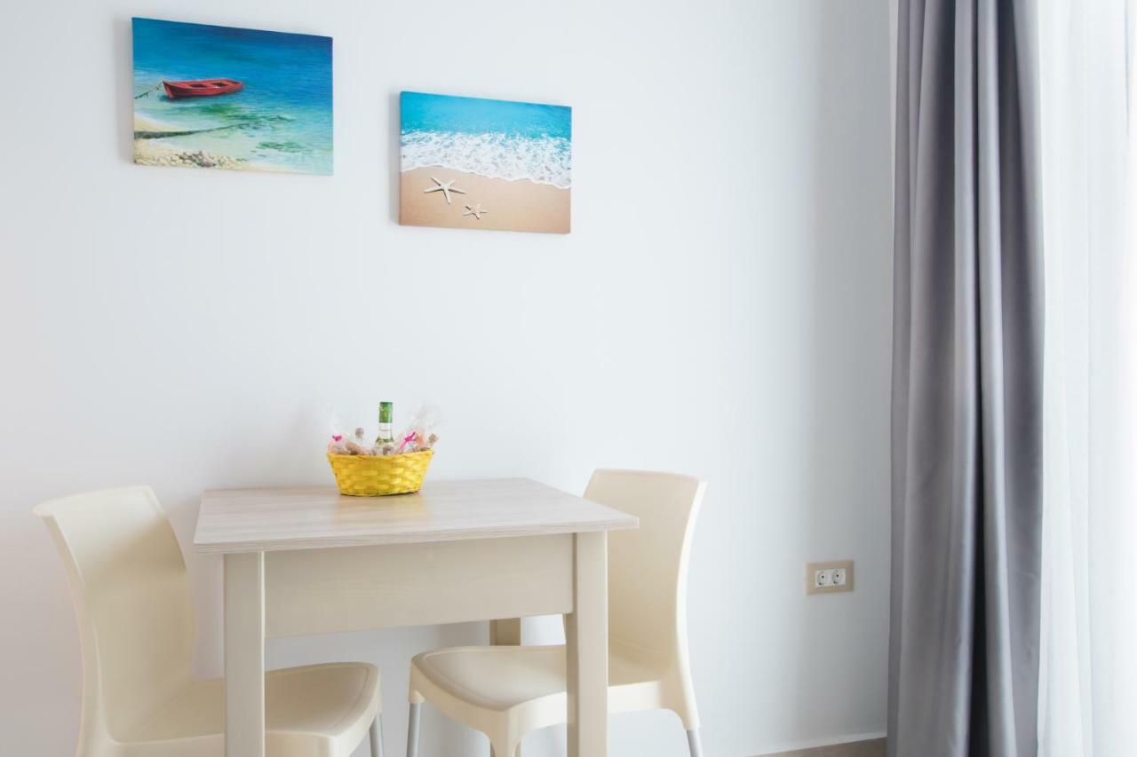קרפאטוס Porfyris Studios And Apartments מראה חיצוני תמונה